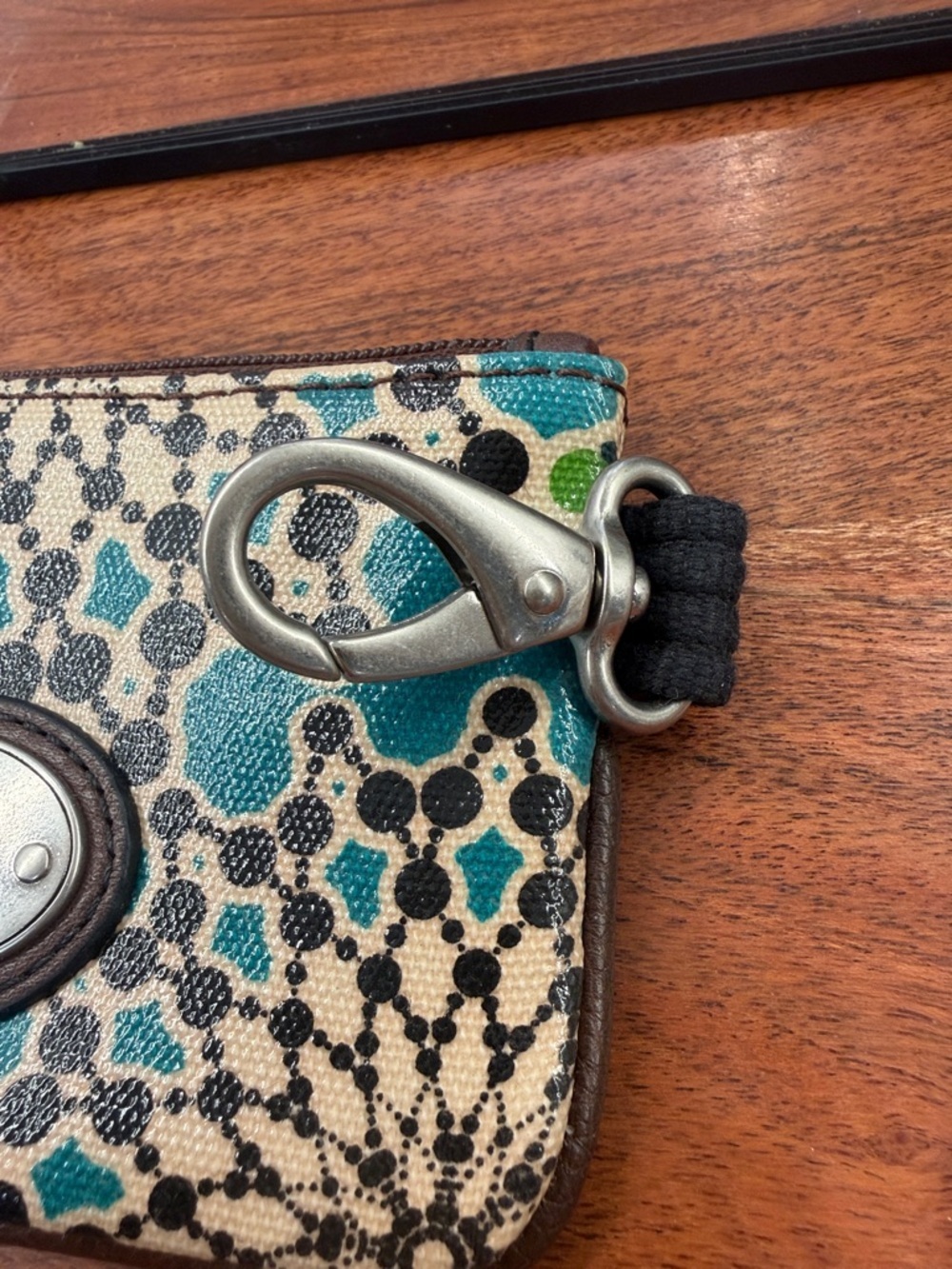 Fossil Key-per Teal Multicolor Key Pouch - Picture 5 of 7